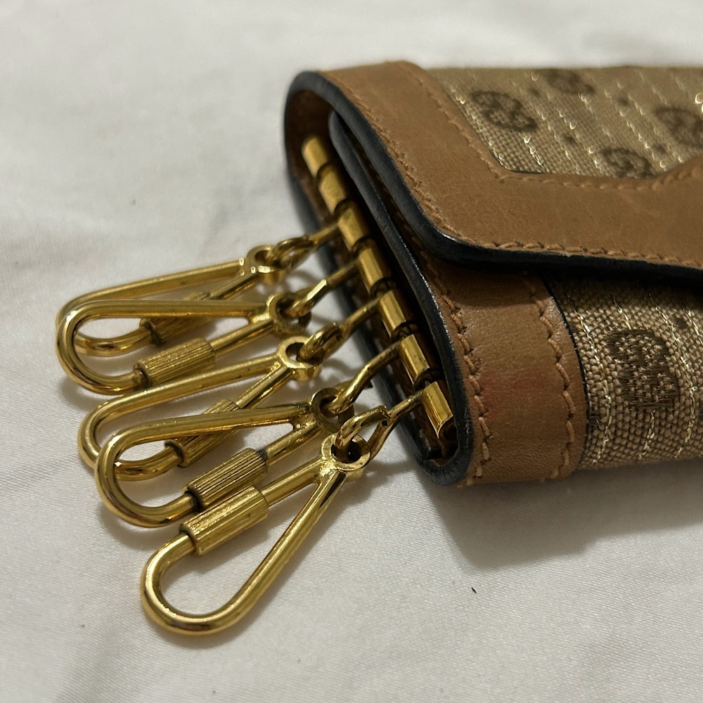 Gucci Vintage GG Signiture Leather/ Canvas Key Holder Wallet (Gold Inlay Canvas) - Picture 13 of 16